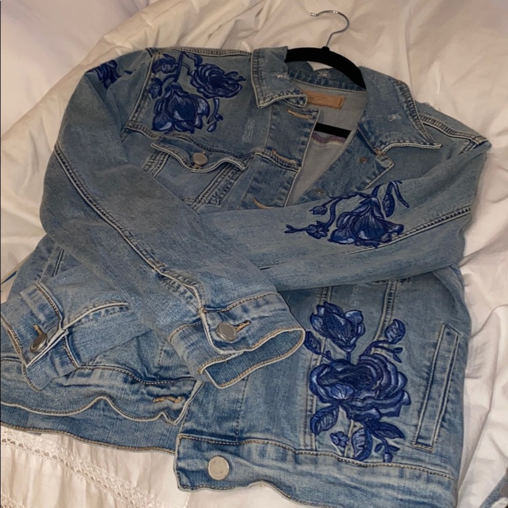Blank NYC floral embroidered denim jacket - Picture 3 of 5